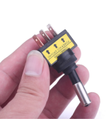 Interruptor de palanca 2 posiciones ASW-15D 3P 12V 20A con luz verde