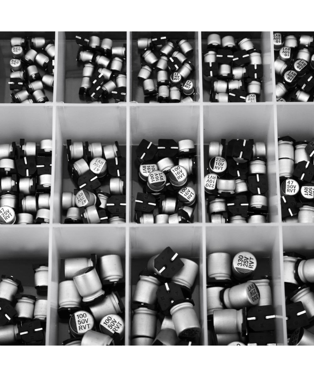 Capacitores electroliticos aluminio SMD (5 unidades)