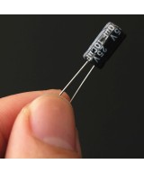 Capacitores